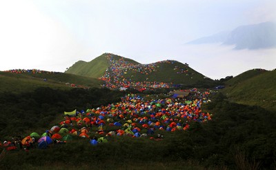 Festival de la tente +á Pingxiang, Chine   Xinhua Gamma Rapho