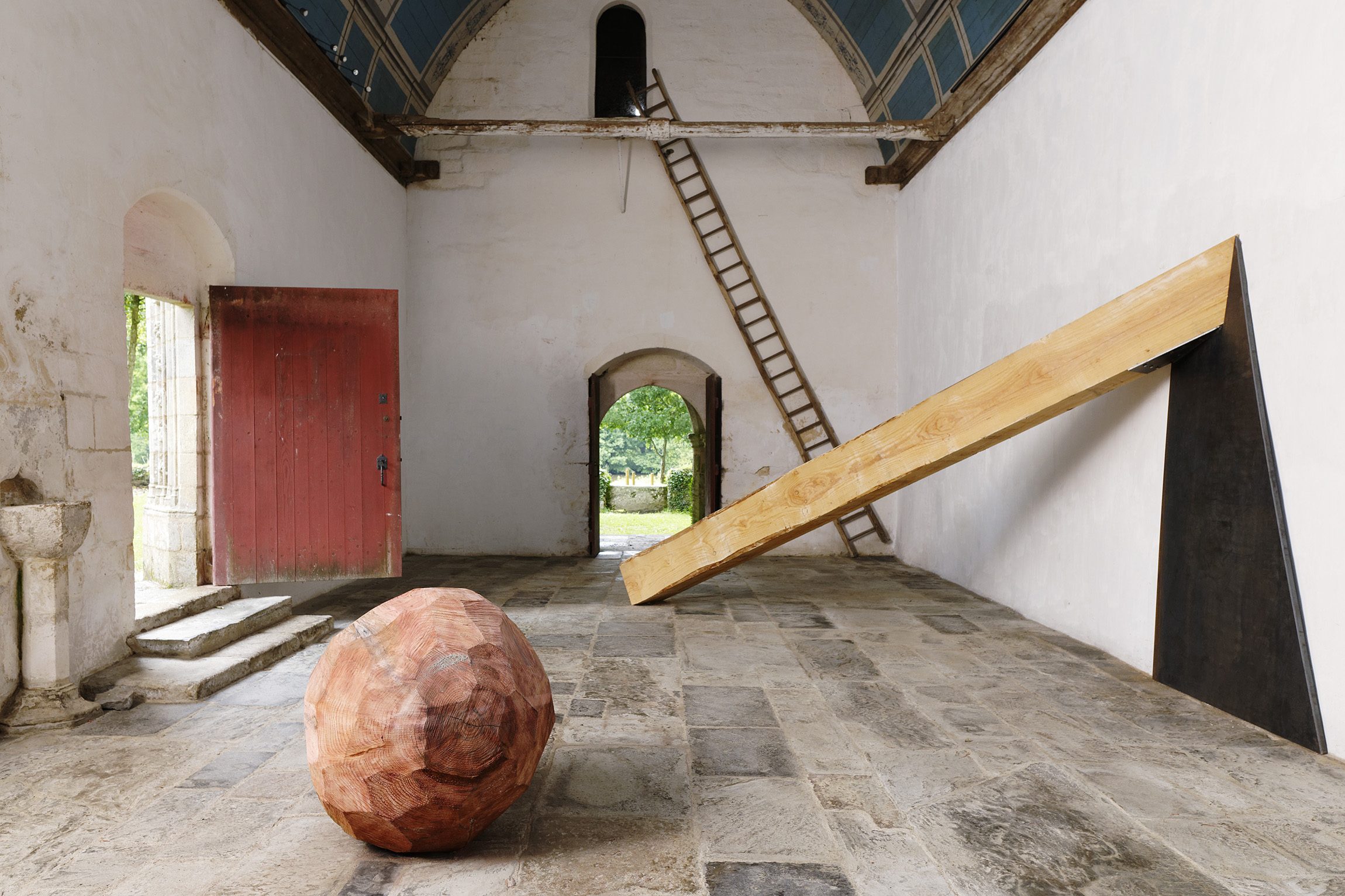 L’art dans les chapelles : le patrimoine religieux breton à l’épreuve de la création contemporaine
