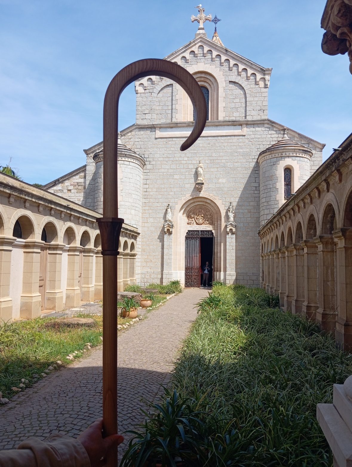 Crosse abbatiale de Nd de Lérins pour le nouveau Père abbé Dom Jean-Marie Gervais, mai 2026