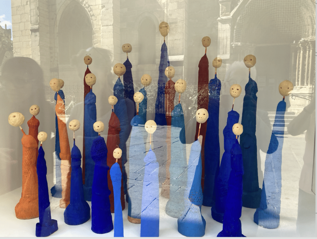 Tous saints, toutes saintes, les foules de Mâkhi Xenakis